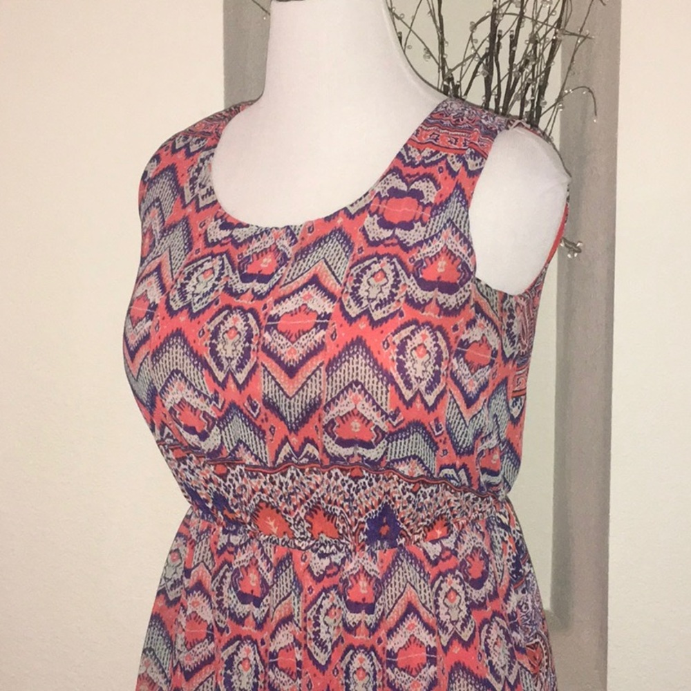 High-low Dress - Picture 2 of 4